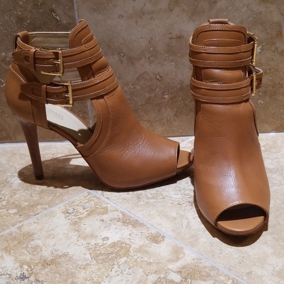 Michael Kors booties - Picture 5 of 5